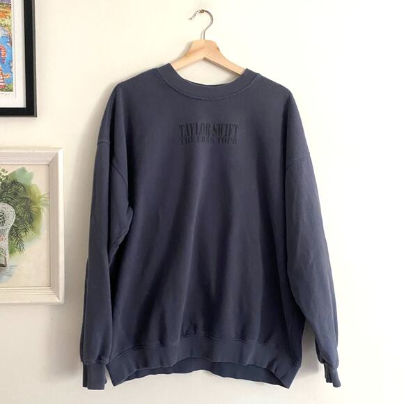 TAYLOR SWIFT Official Merch Eras Tour Blue Crewneck Size Large - Picture 1 of 6